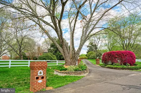 13020 Colt Dr, Clifton, VA 20124