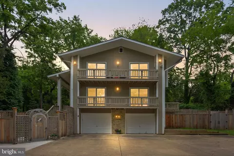 3113 Sleepy Hollow Rd, Falls Church, VA 22042