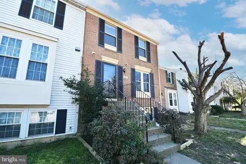 6993 Villa Del Rey Ct, Springfield, VA 22150