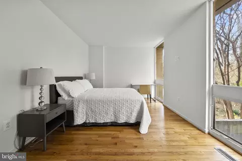 Bedroom - 11585 Maple Ridge Rd, Reston, VA 20190 photo 2 of 9