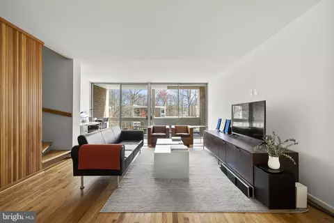 Living - 11585 Maple Ridge Rd, Reston, VA 20190 photo 4 of 4