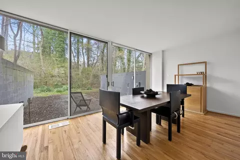 Dining - 11585 Maple Ridge Rd, Reston, VA 20190 photo 3 of 5