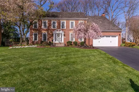 12927 Oak Lawn Pl, Oak Hill, VA 20171