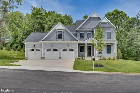 9720 Cinnamon Creek Dr, Vienna, VA 22182