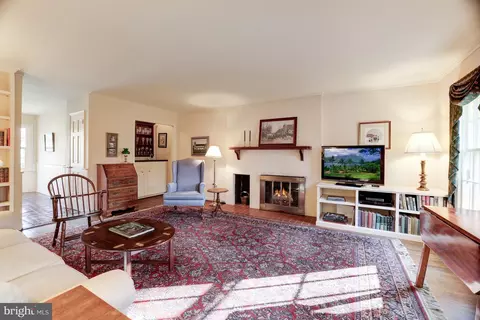 1175 Swinks Mill Rd, Mclean, VA 22102 photo 8