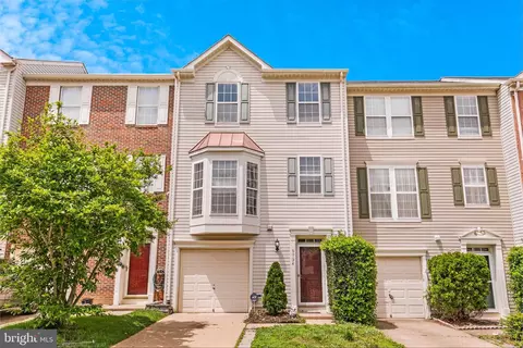 9734 Plaskett Forest Ln, Lorton, VA 22079