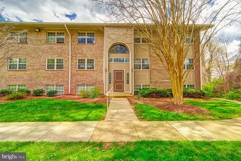 1910 Wilson Ln #201, Mclean, VA 22102