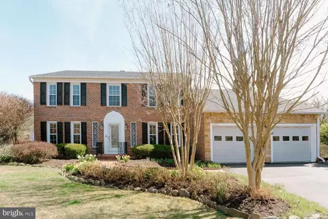 10602 Daysailer Dr, Fairfax Station, VA 22039