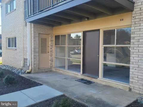 4961 Americana Dr #107, Annandale, VA 22003
