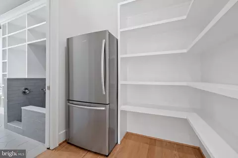 1827 Dalmation Dr, Mclean, VA 22101 photo 22