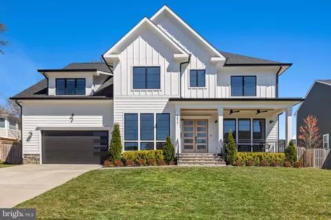 1827 Dalmation Dr, Mclean, VA 22101