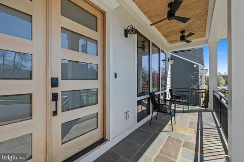 1827 Dalmation Dr, Mclean, VA 22101 photo 8