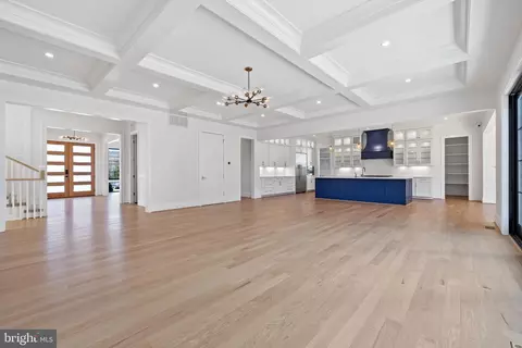 1827 Dalmation Dr, Mclean, VA 22101 photo 11