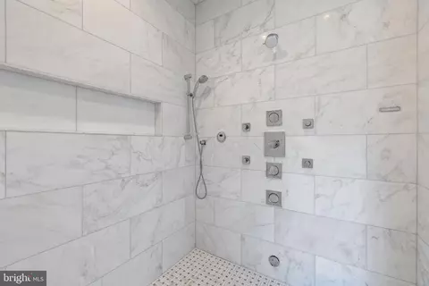 1827 Dalmation Dr, Mclean, VA 22101 photo 45
