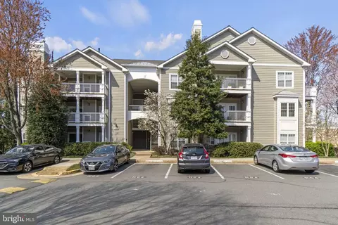 1704 Lake Shore Crest Dr #24, Reston, VA 20190