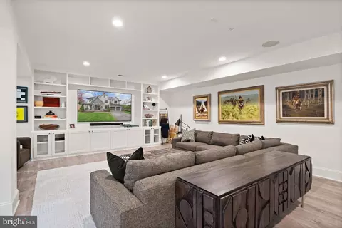 Living - 1714 Forest Ln, Mclean, VA 22101 photo 6 of 7