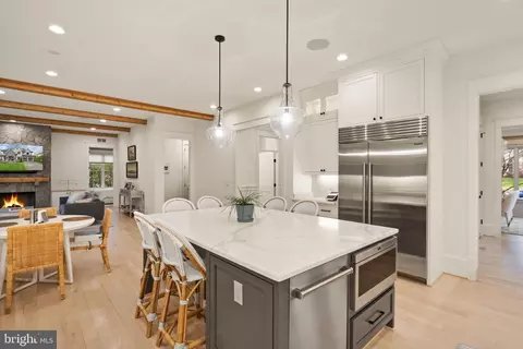 Kitchen - 1714 Forest Ln, Mclean, VA 22101 photo 6 of 9