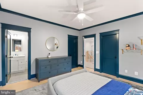 Bedroom - 1714 Forest Ln, Mclean, VA 22101 photo 7 of 12