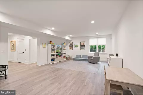Other - 1714 Forest Ln, Mclean, VA 22101 photo 14 of 16
