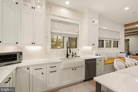 Kitchen - 1714 Forest Ln, Mclean, VA 22101 photo 5 of 9