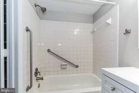 5801 D Rexford Dr #802, Springfield, VA 22152 photo 25
