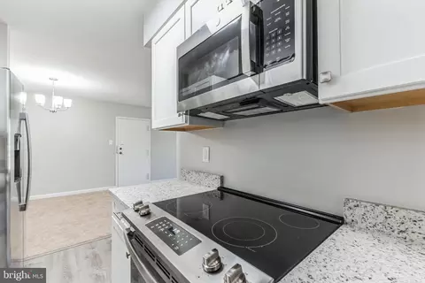 5801 D Rexford Dr #802, Springfield, VA 22152 photo 12