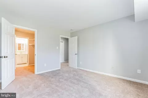 5801 D Rexford Dr #802, Springfield, VA 22152 photo 16