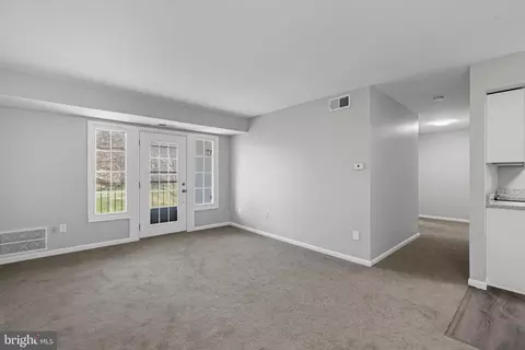 5801 D Rexford Dr #802, Springfield, VA 22152 photo 5