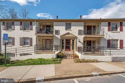 5801 D Rexford Dr #802, Springfield, VA 22152