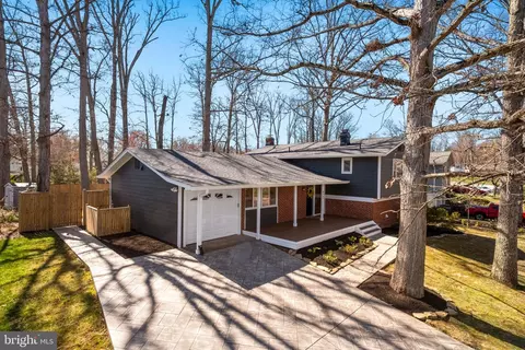 8347 Wagon Wheel Rd, Alexandria, VA 22309