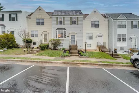 13838 Fount Beattie Ct, Centreville, VA 20121