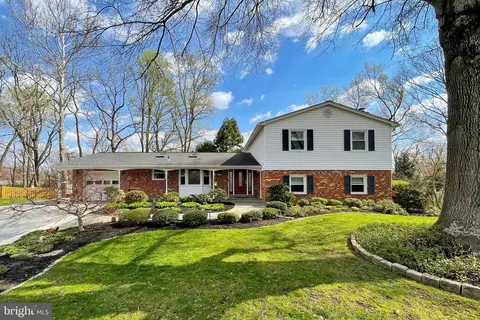 7201 Trappers Pl, Springfield, VA 22153