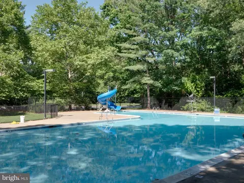 1307 Windleaf Dr # -H, Reston, VA 20194 photo 28