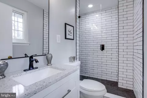 Bath - 7706 Viceroy St, Springfield, VA 22151 photo 1 of 6