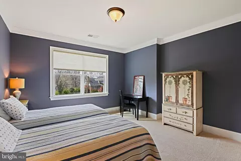 Bedroom - 1911 Barbee St, Mclean, VA 22101 photo 4 of 6