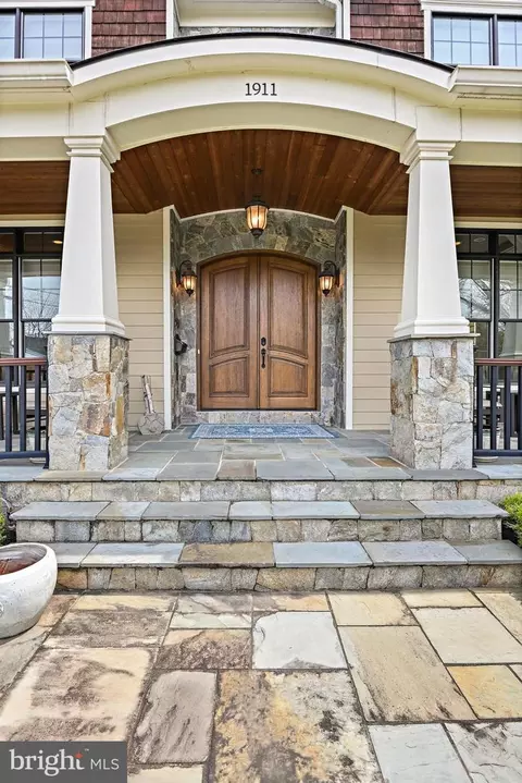 Exterior - 1911 Barbee St, Mclean, VA 22101 photo 3 of 9