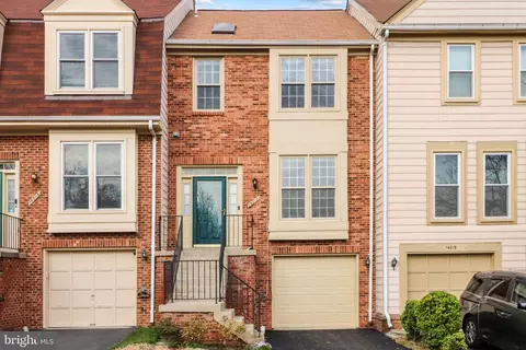 14017 Red River Dr, Centreville, VA 20121