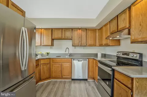 Kitchen - 6306 Frontier Dr, Springfield, VA 22150 photo 2 of 3