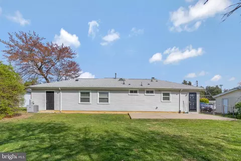 Exterior - 6306 Frontier Dr, Springfield, VA 22150 photo 6 of 6