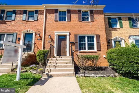 7322 Rockford Dr, Falls Church, VA 22043