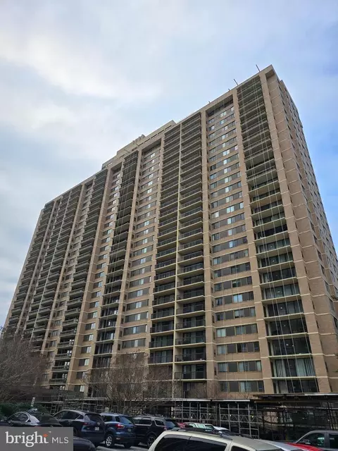 5505 Seminary Rd #817N, Falls Church, VA 22041