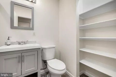 Bath - 2179 White Cornus Ln, Reston, VA 20191 photo 1 of 3