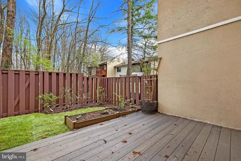 Exterior - 2179 White Cornus Ln, Reston, VA 20191 photo 3 of 7