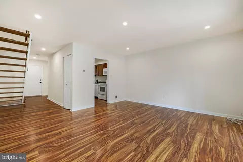 Living - 2179 White Cornus Ln, Reston, VA 20191 photo 3 of 3