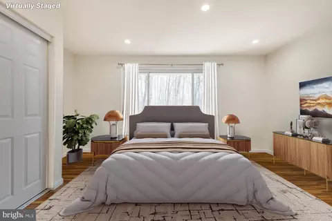 Bedroom - 2179 White Cornus Ln, Reston, VA 20191 photo 1 of 2