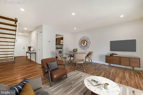 Living - 2179 White Cornus Ln, Reston, VA 20191 photo 2 of 3