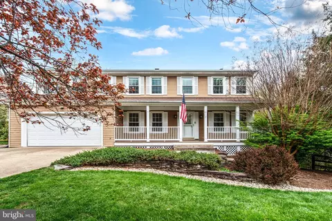 2821 Rifle Ridge Rd, Oakton, VA 22124