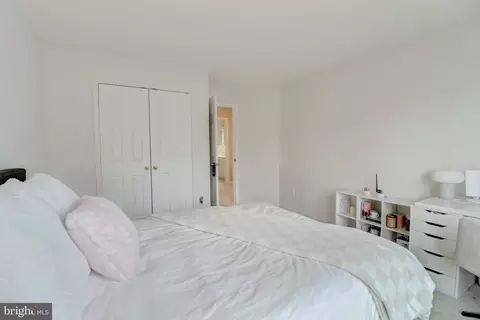 Bedroom - 1109 Northwind Dr, Reston, VA 20194 photo 8 of 12