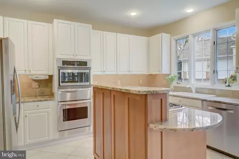 Kitchen - 1109 Northwind Dr, Reston, VA 20194 photo 2 of 7