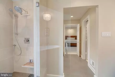 Bath - 1109 Northwind Dr, Reston, VA 20194 photo 5 of 11